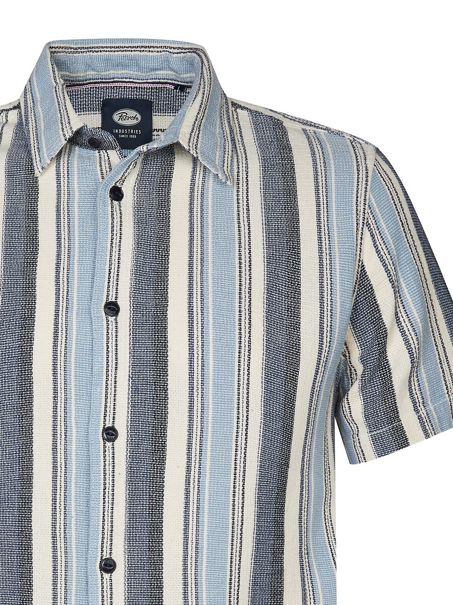 INDÚSTRIAS PETROLÍFERAS<br>Camisa listrada