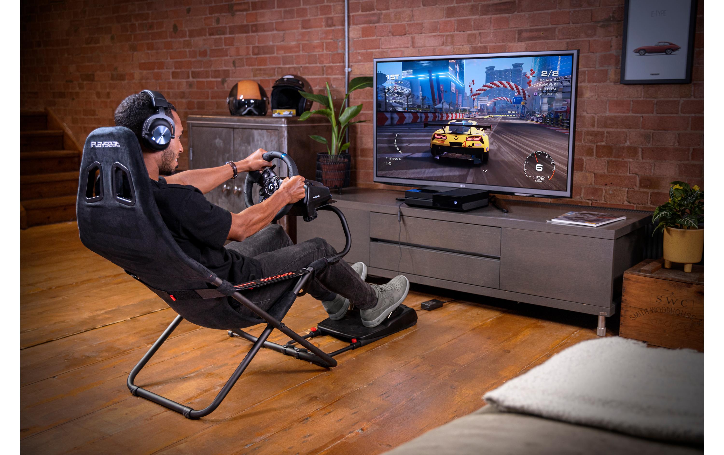 Lenkrad G920 Driving Force<br>Rennlenkrad und Pedale für Xbox Series X/S, Xbox One und Windows-PC