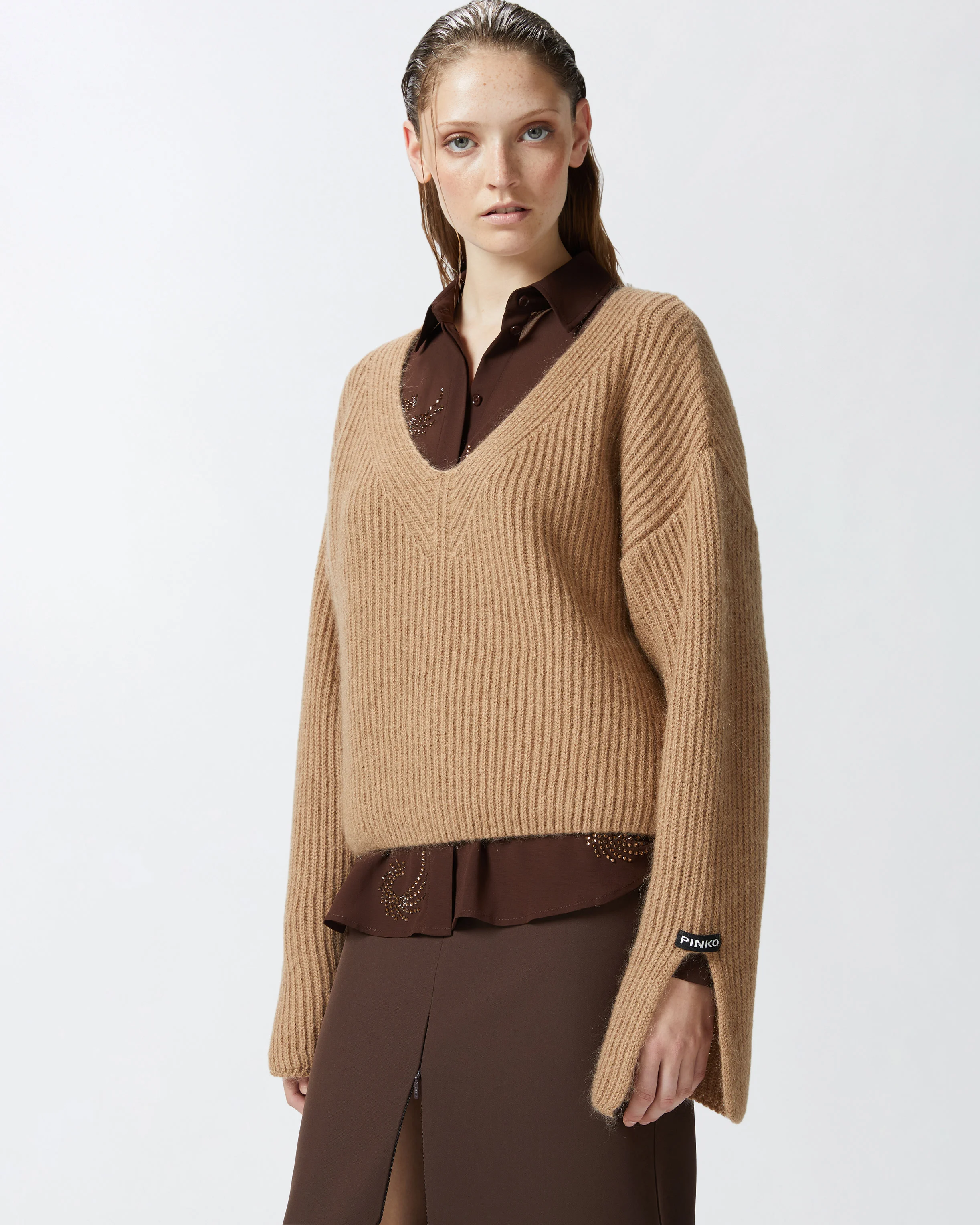 Pull col v | Beige