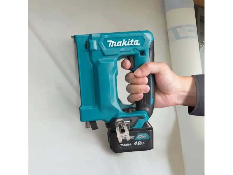 Makita ST113DSMJ - Tacker - ledningfri - 2 batterier, inkluderet oplader - 12 V