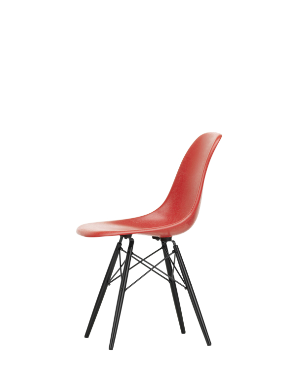 Vitra Eames DSW Fiberglass stoel esdoorn zwart, parchment