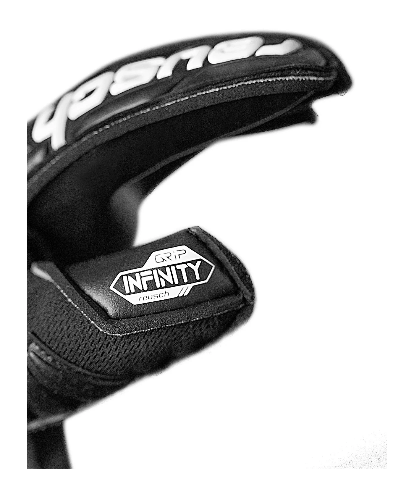 Reusch Attrakt Infinity TW-Handschuhe F7700
