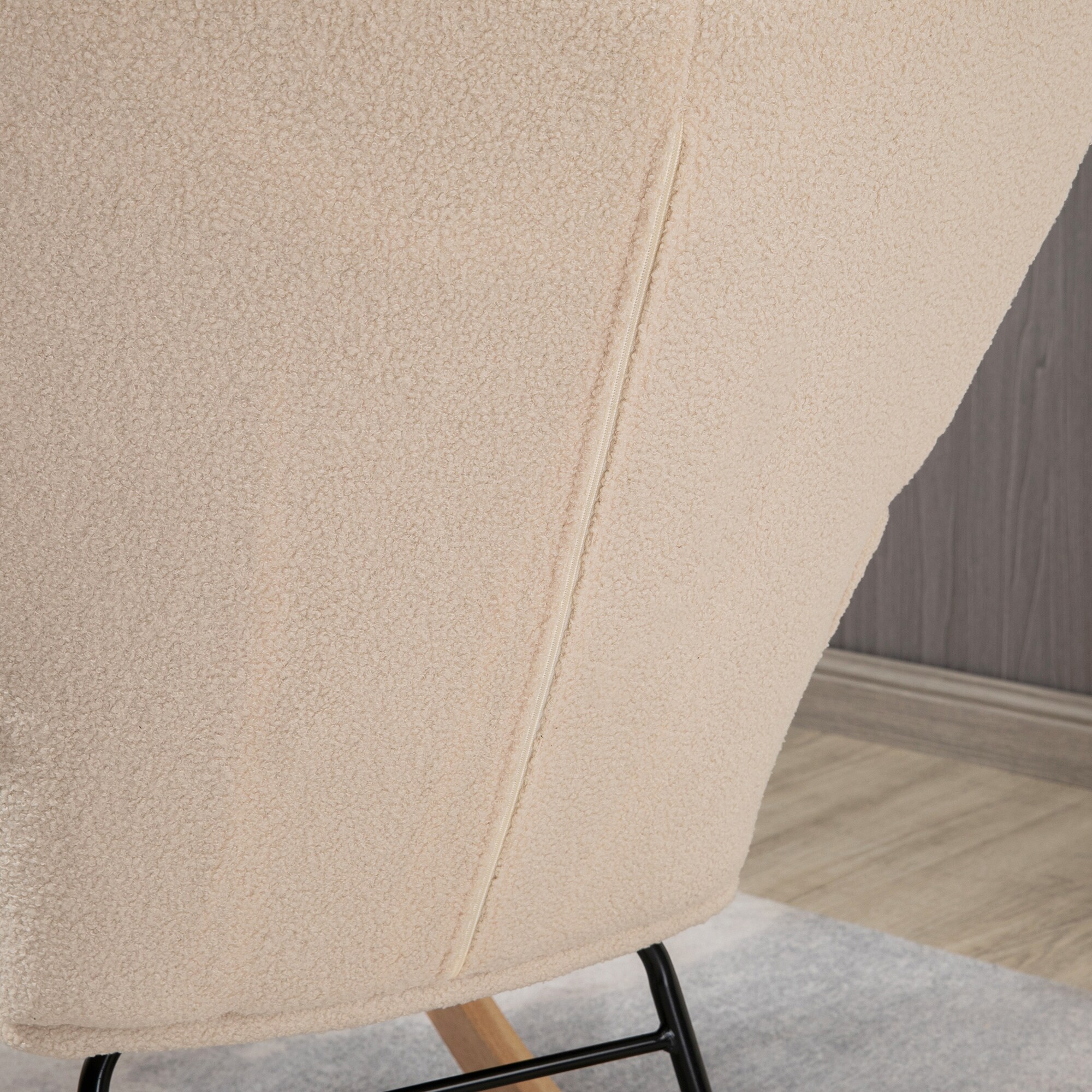 HOMCOM Schaukelstuhl mit Armlehnen und Holzfüßen 71L x 92B x 101H cm