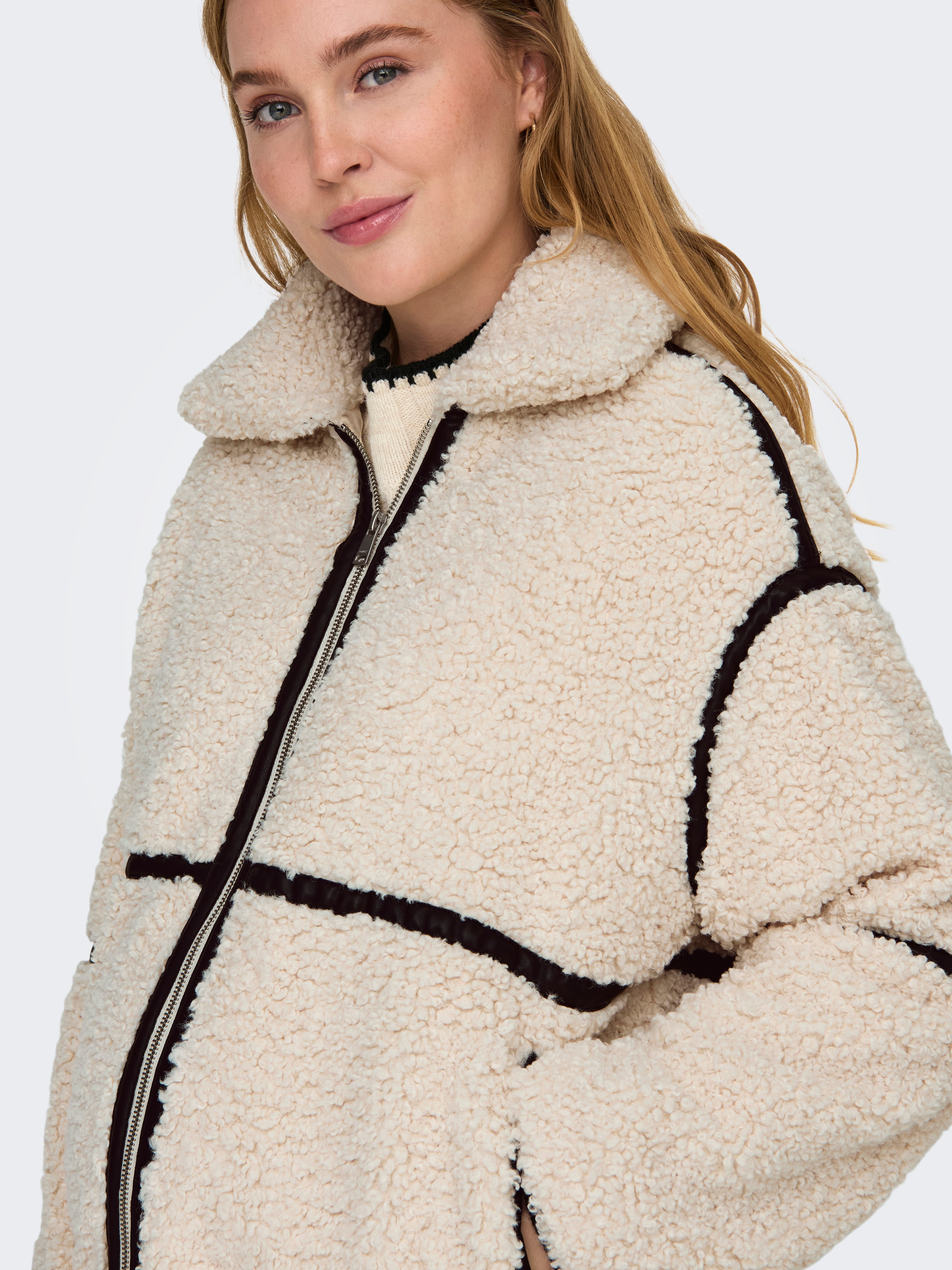 OLMPARIS Teddyfell Jacke White Sand