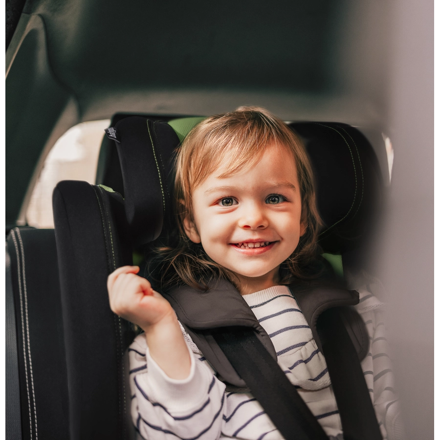 babyGO Kindersitz Freemove Isize grün