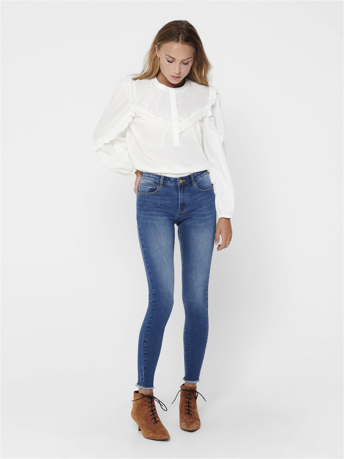 JDYSONJA Mittlere Taille Skinny Fit Jeans Medium Blue Denim