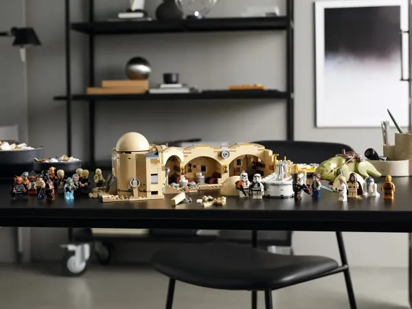 LEGO Star Wars 75290 Mos Eisleys Cantina