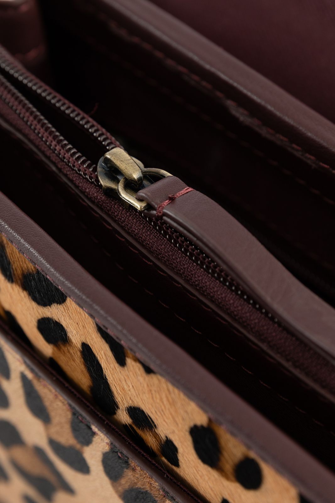 Bruine crossbody tas met leopard
