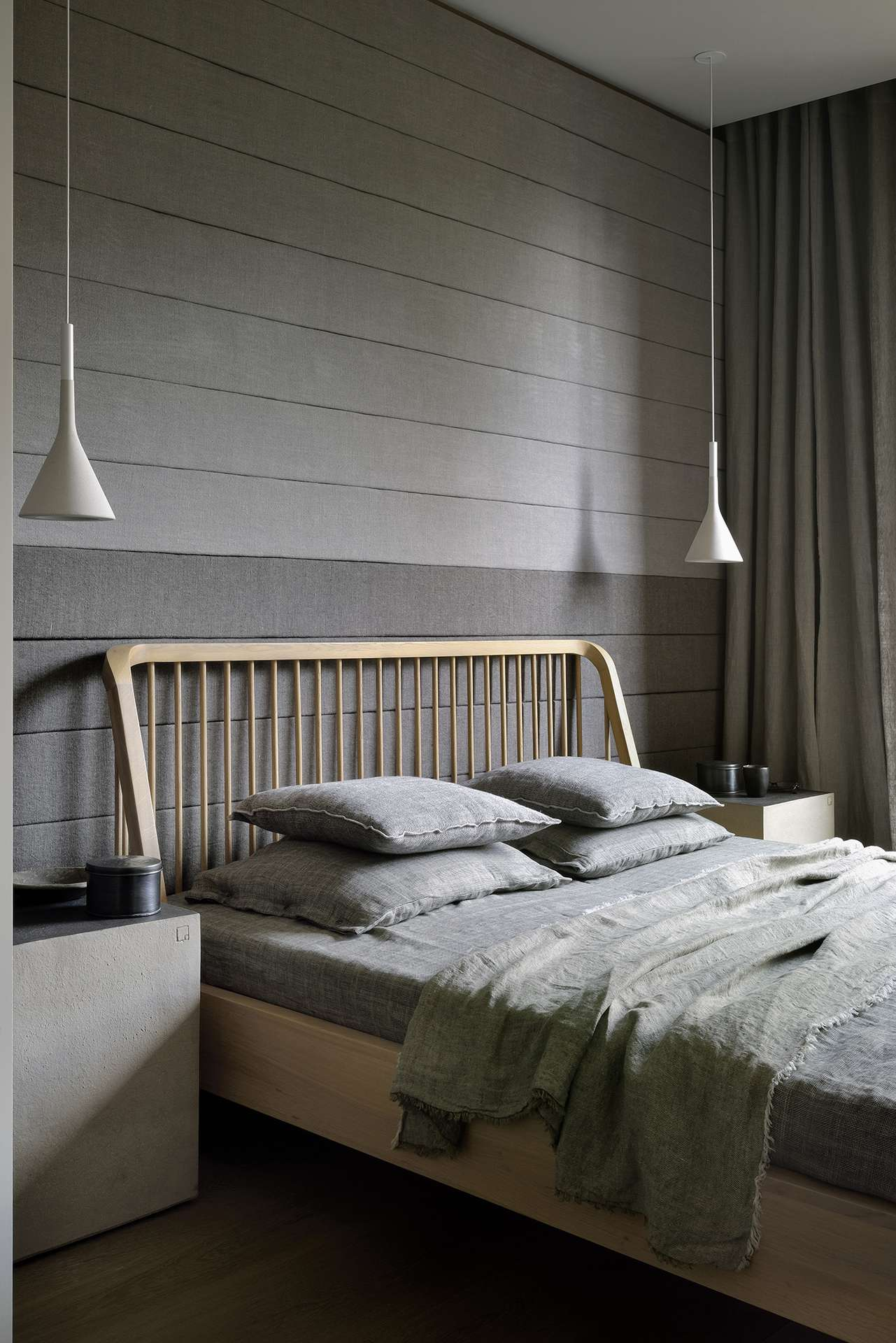 Ethnicraft bed Spindle Oak 180x200 incl. lattenbodem