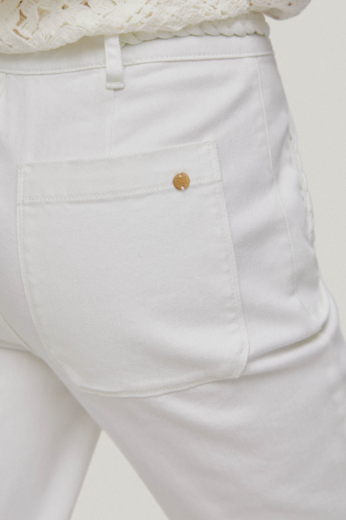Calça jeans flare com tranças - Bege