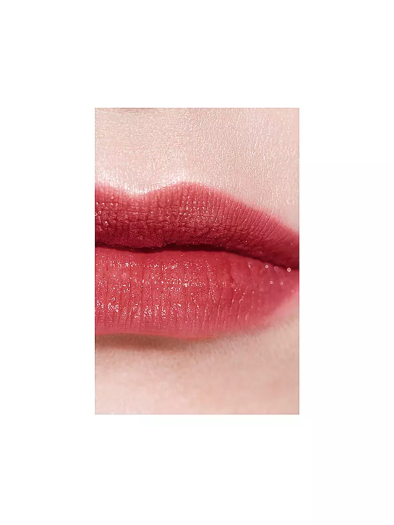 CHANEL DER GETÖNTE UND FEUCHTIGKEITSSPENDENDE BALSAM, DESSEN FARBINTENSITÄT SICH GANZ INDIVIDUELL ANPASSEN LÄSST, SORGT TAG FÜR TAG FÜR WUNDERSCHÖNE LIPPEN 3G dunkelrot