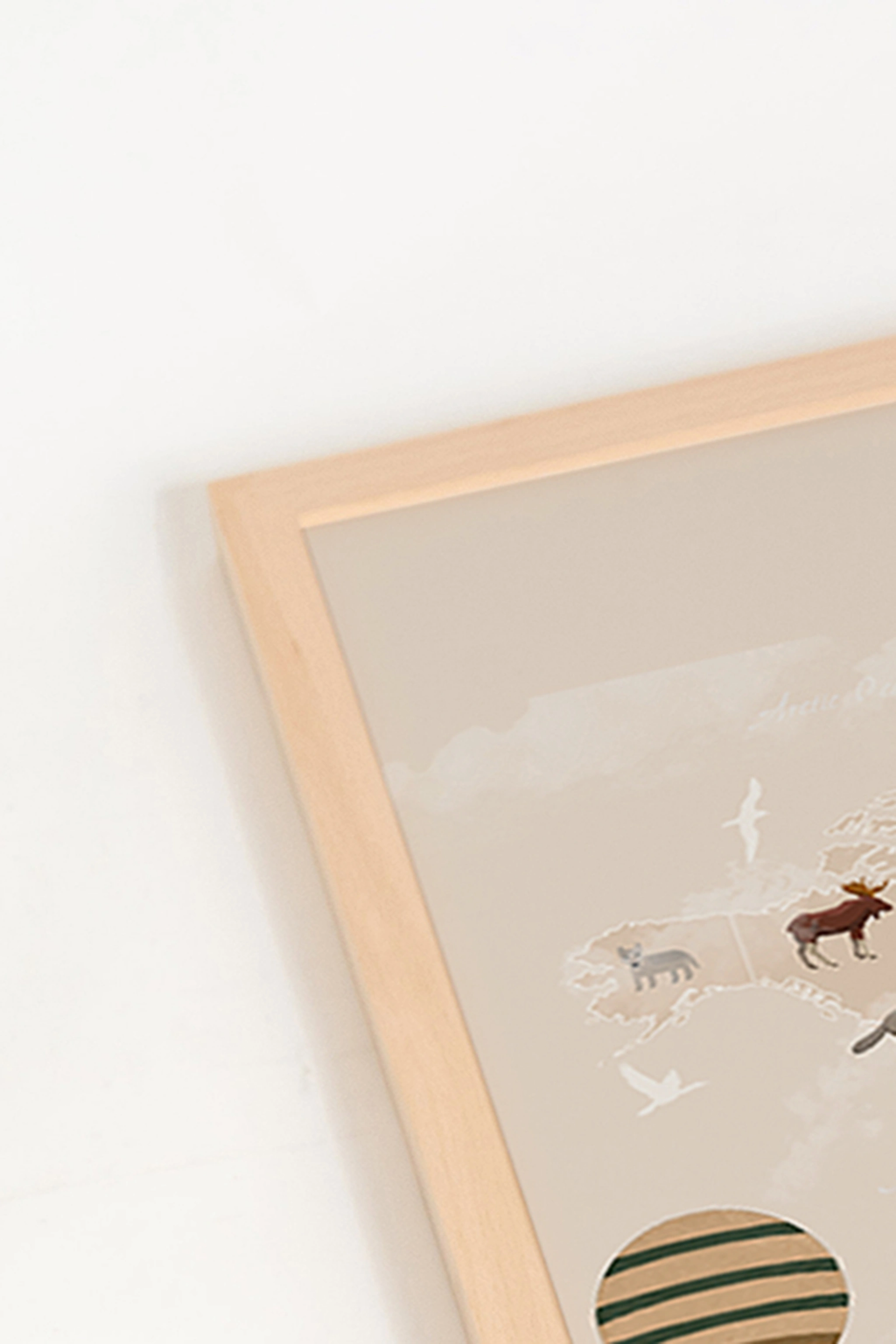 Milan Moon Wandbild WELTKARTE mit Rahmen