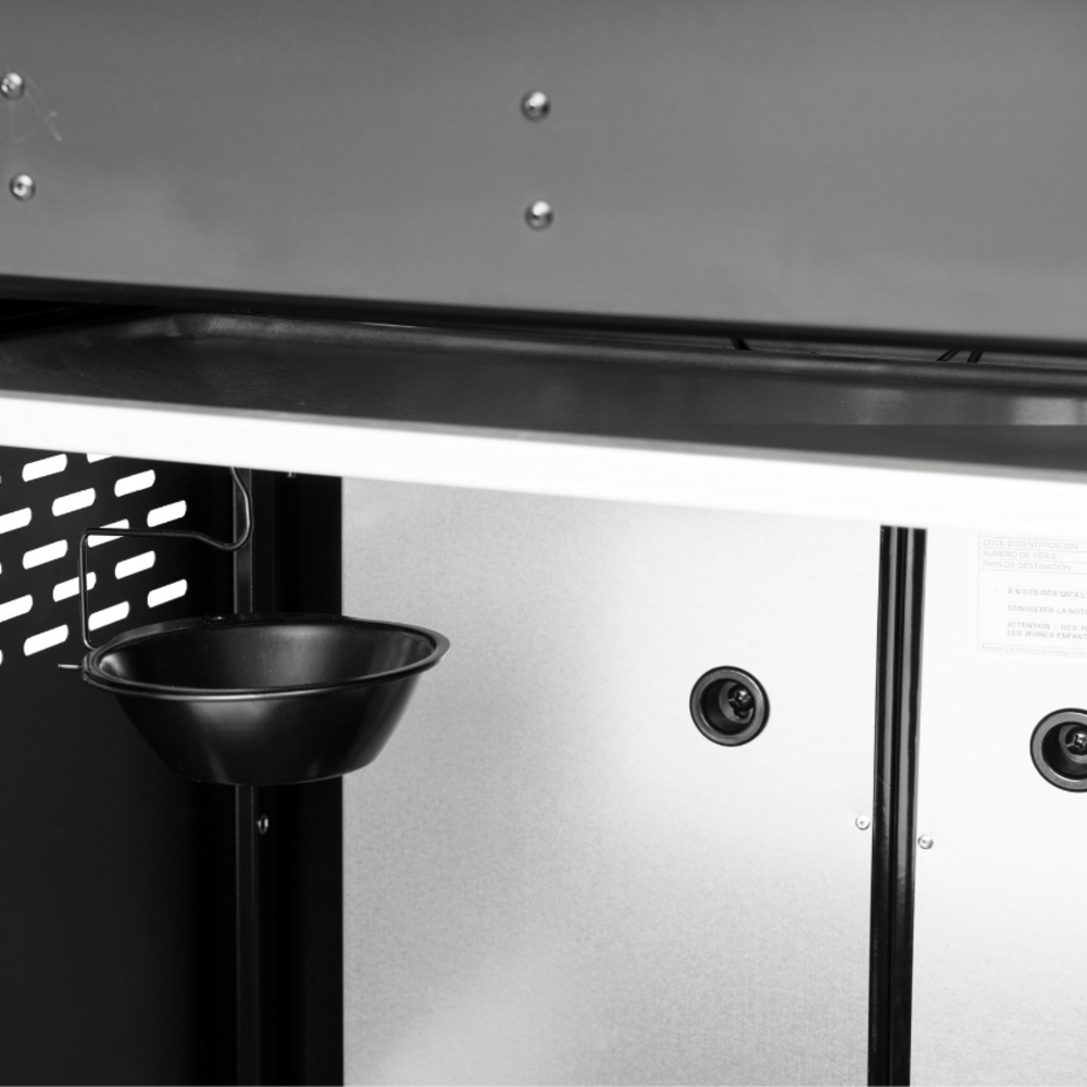 Barbecue Perth Noir à gaz 3 Feux + 1 brûleur latéral - 11,5 kW