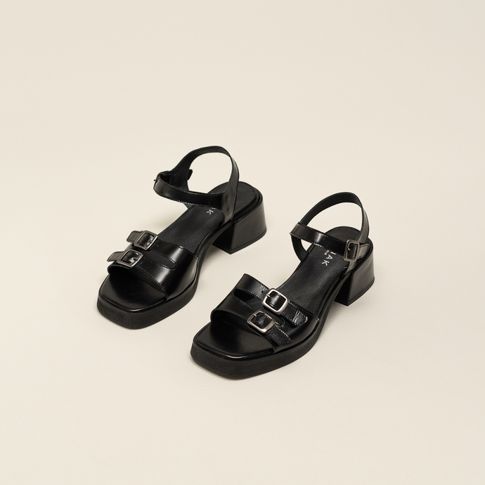 Sandales à boucles et bouts carrés  en cuir glacé noir