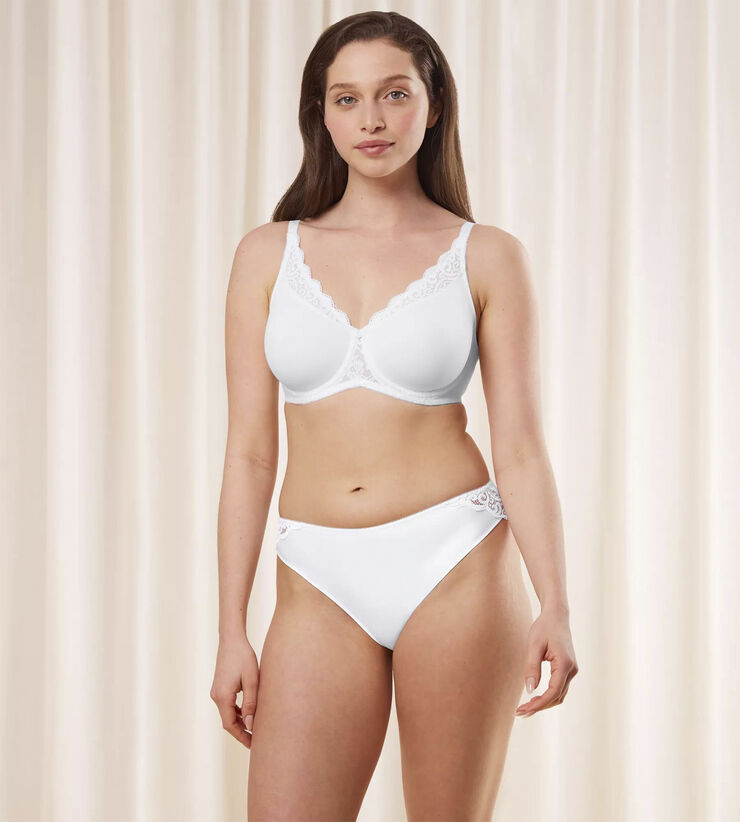 Triumph Amourette W01 White