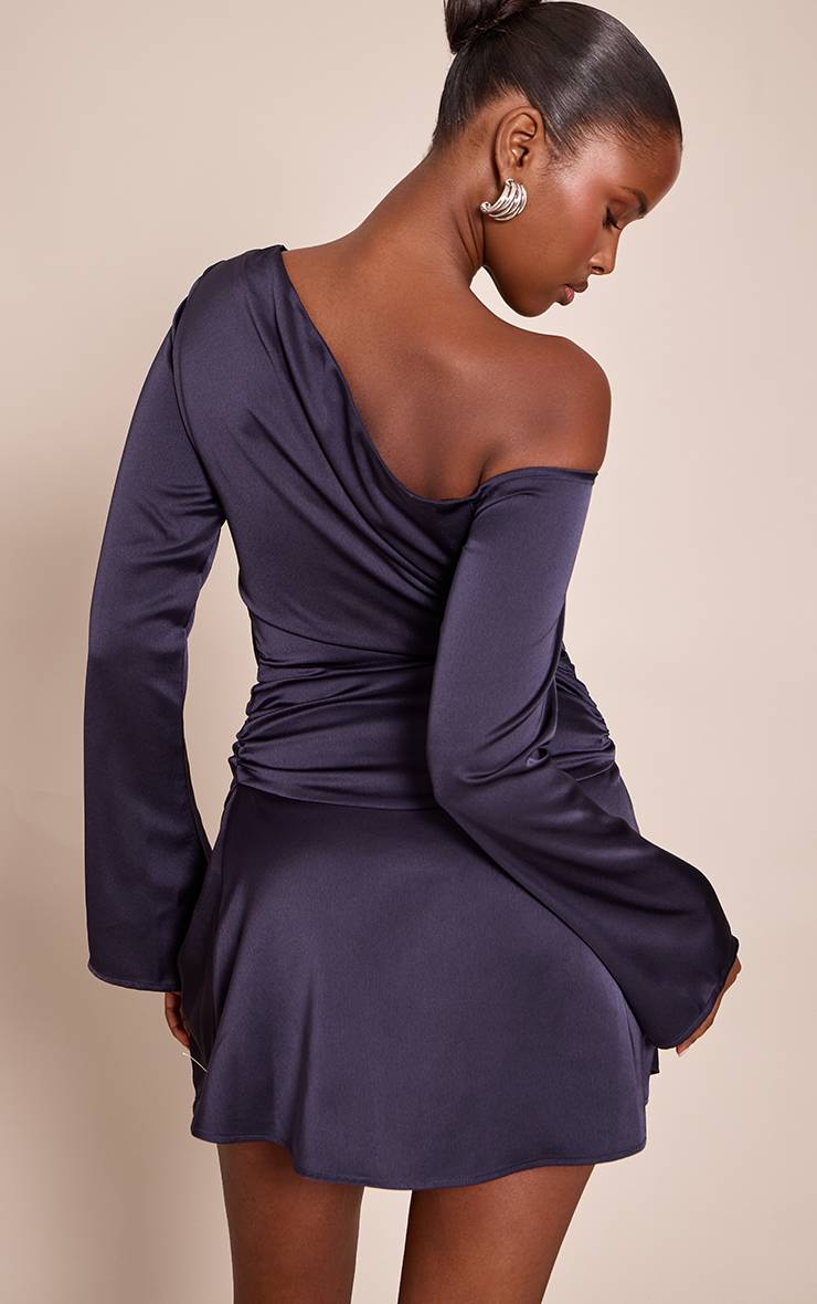 Bleu Marine Robe Droite Courte Asymétrique En Satin À Manche Longue