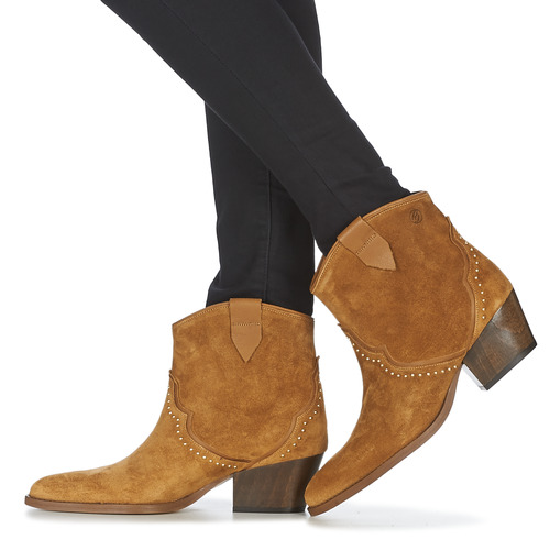 Betty London - LOUELLA - Camel