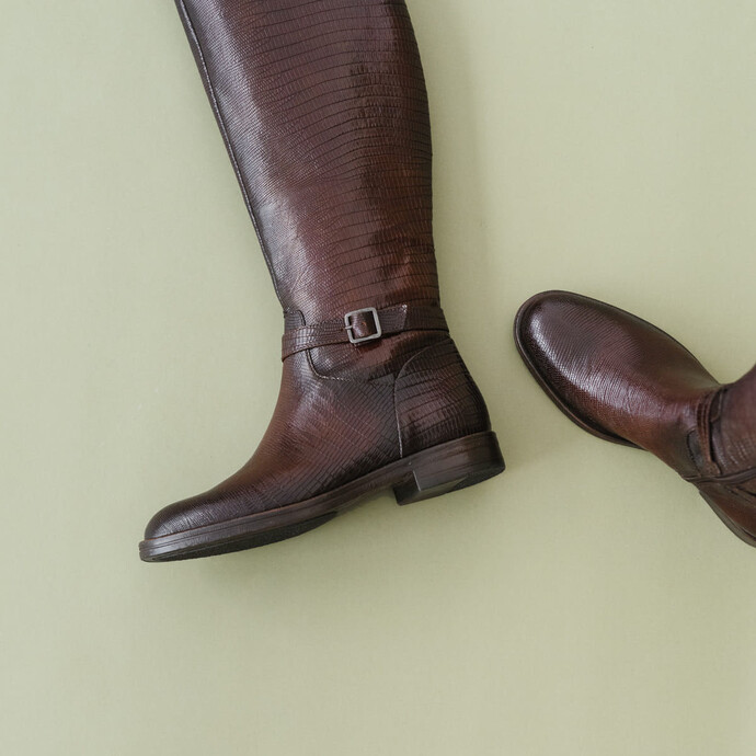 Bottes à boucles fines  en reptile marron