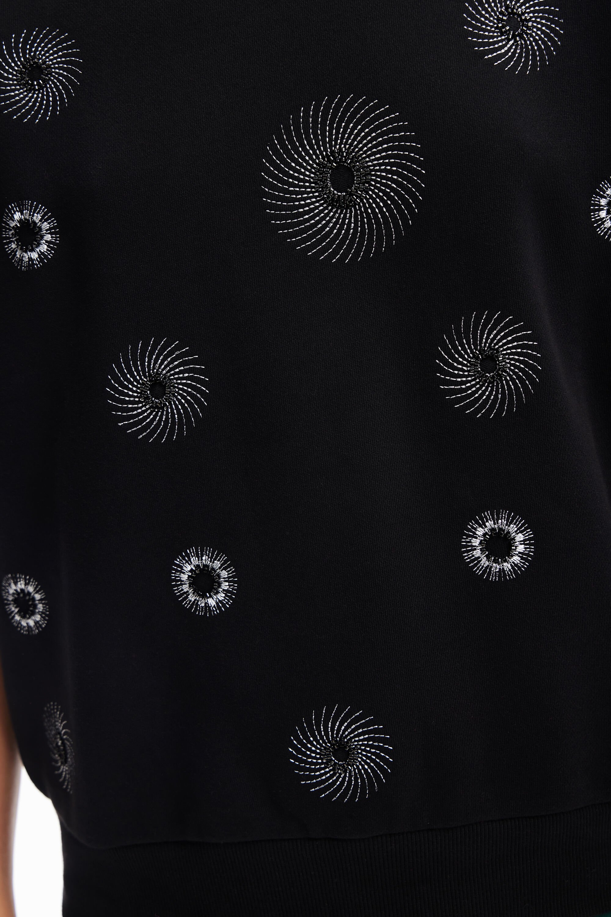 Sweat-shirt broderies géométriques