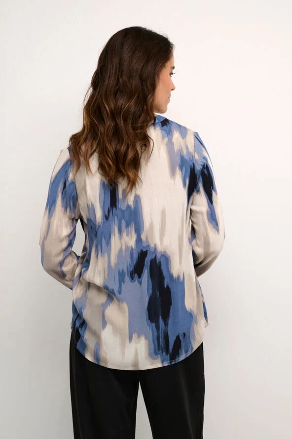 Kaffe KAbeathe Blouse Blue abstract print