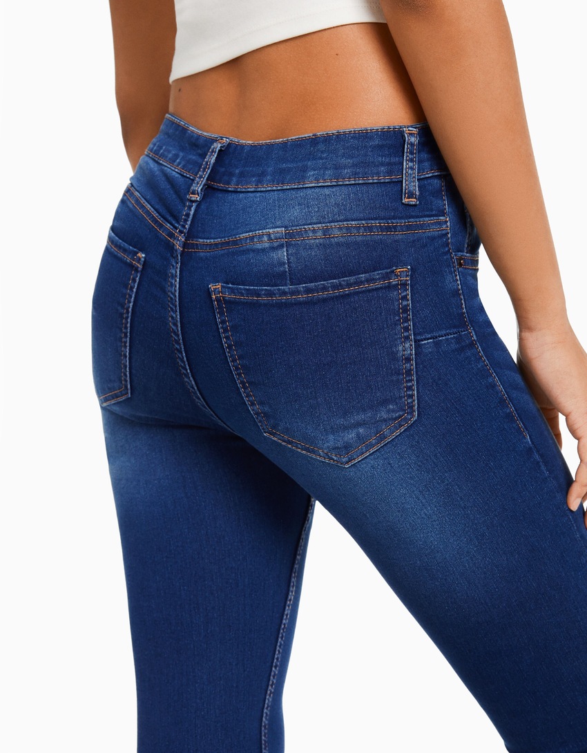 calça jeans skinny push-up