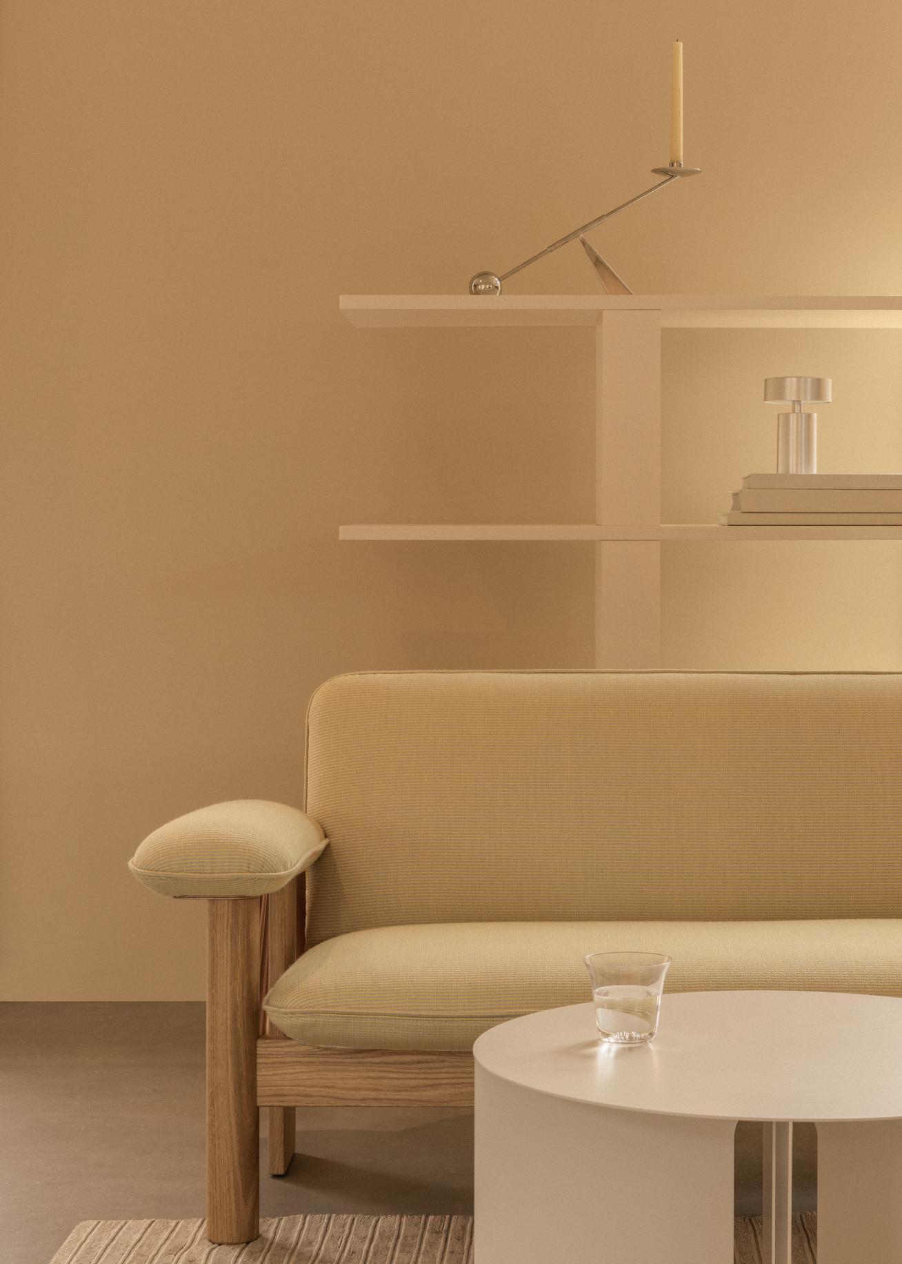 Audo Copenhagen Brasilia 2-zits bank naturel eiken Sheepskin Sahara