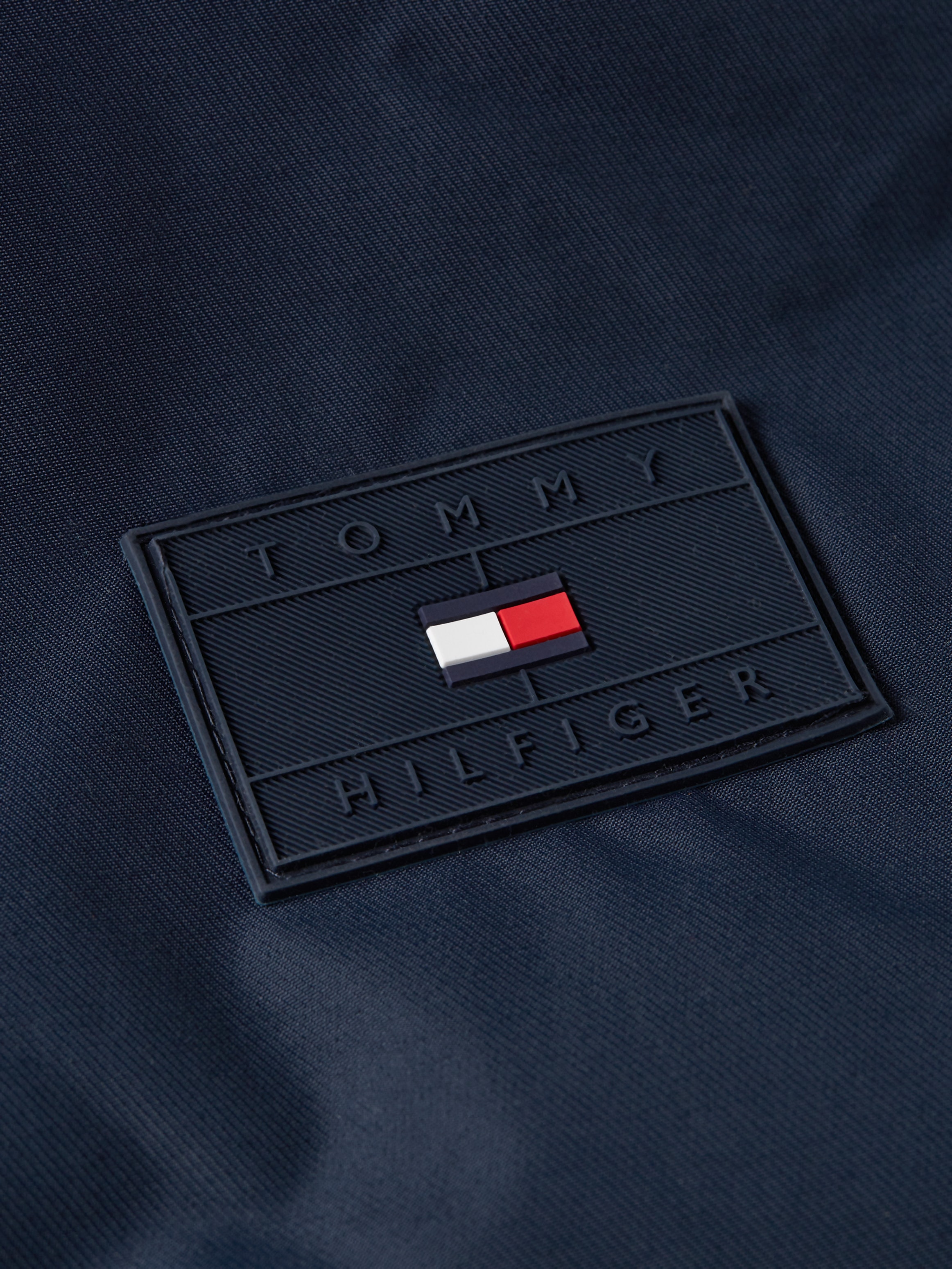 Tommy Hilfiger Parka »ROCKIE UTILITY PARKA« mit Kapuze Winterjacke, Outdoorjacke hoch geschlossen, Stehakragen mit Fellimitat