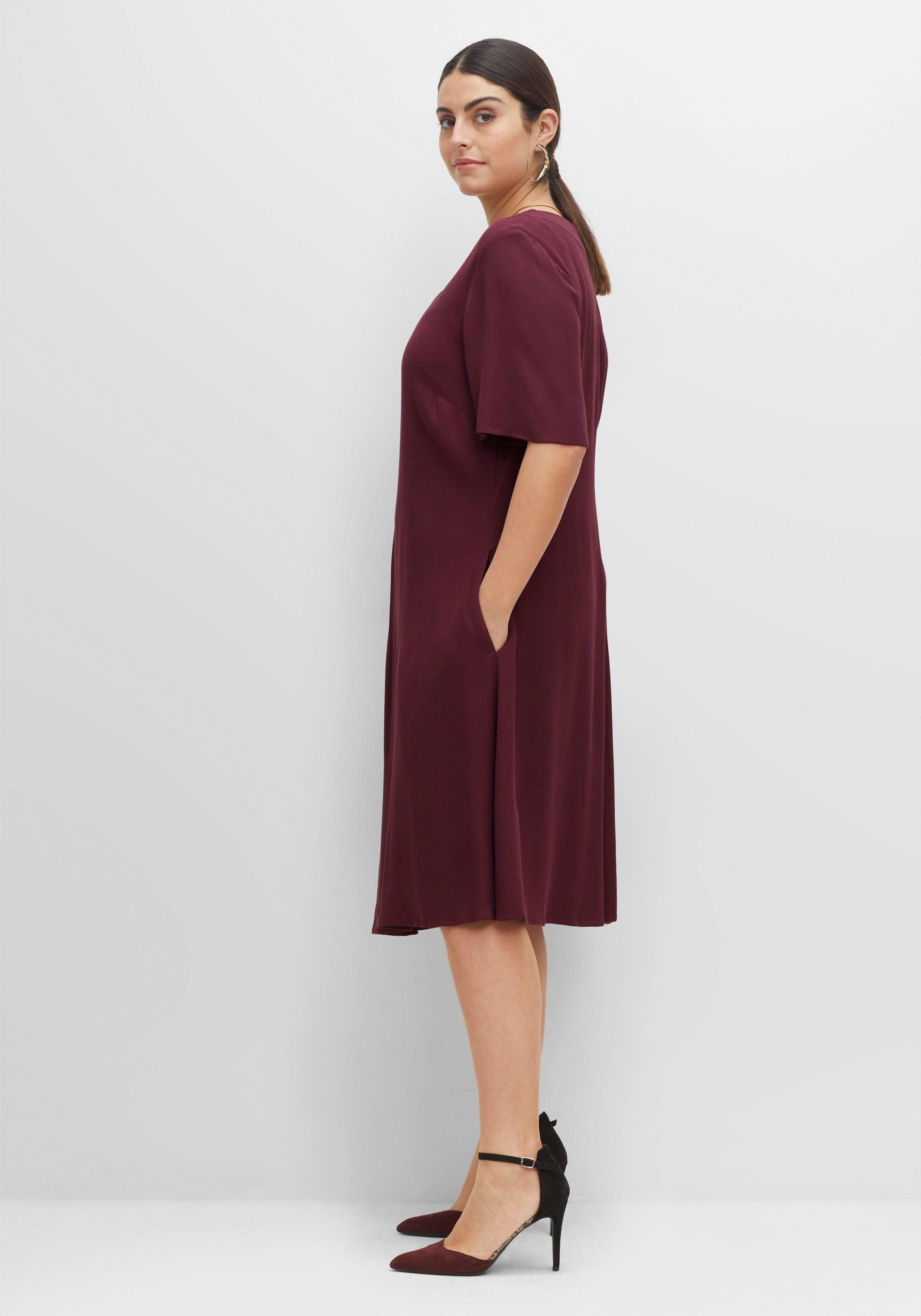 Cocktailkleid aus Georgette, mit Unterkleid