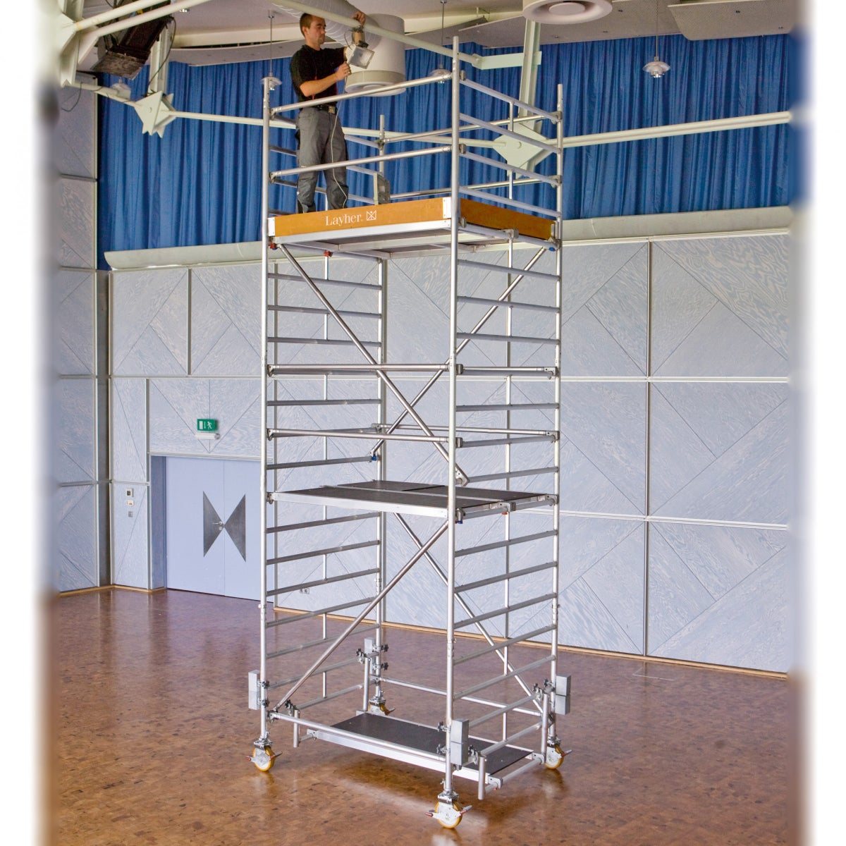 Layher rolsteiger Uni Compact 3,20m AH (DIN EN 1004:2004)