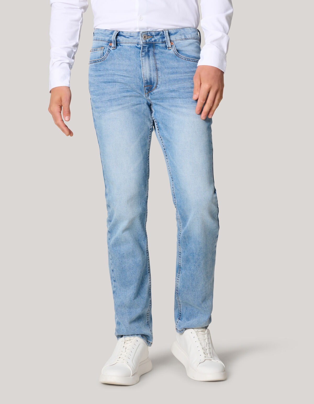 Slim Straight Fit Jeans Bleached L34