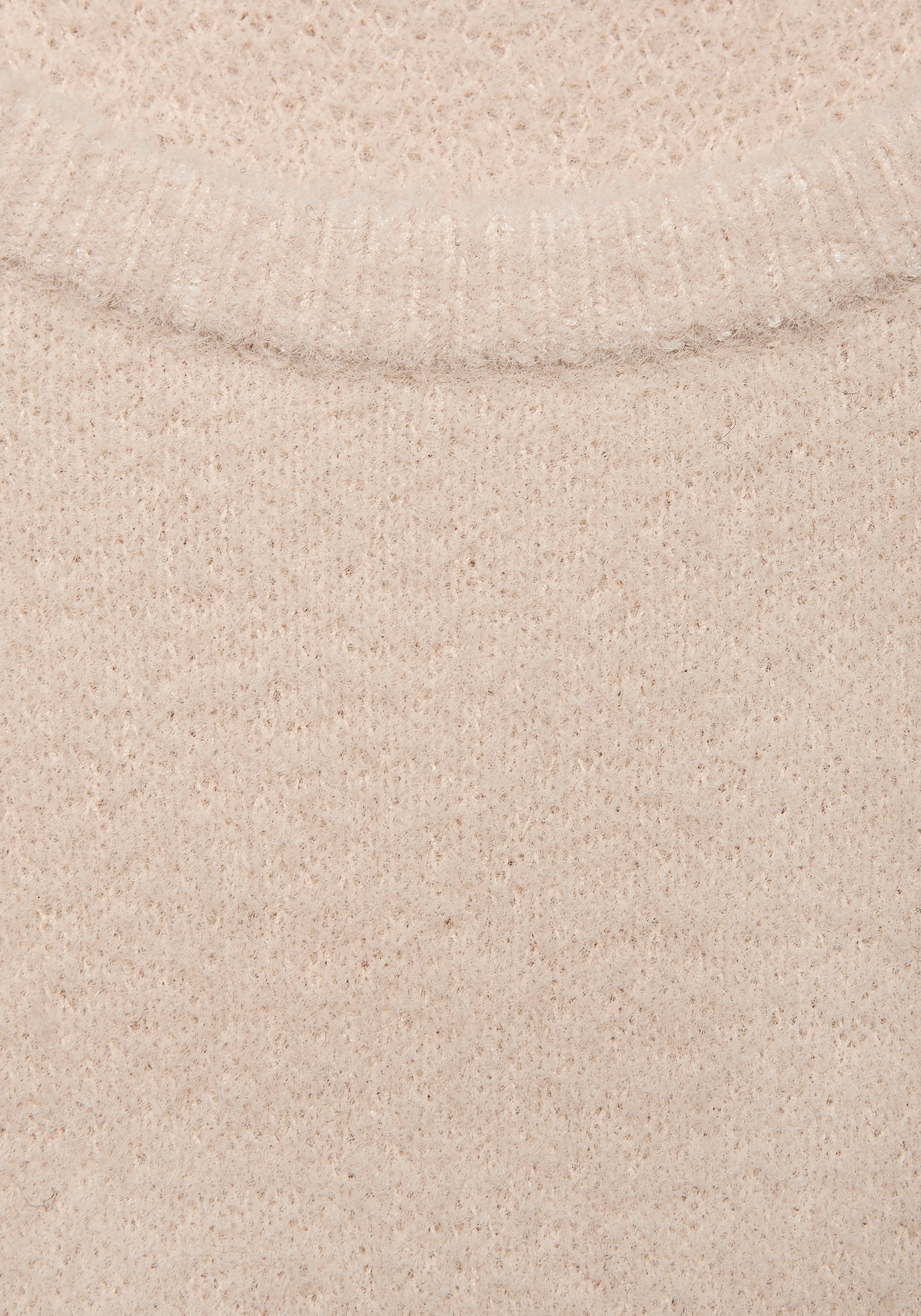 LASCANA Kurzarmpullover , , flauschiger Strickpullover, figurnaher Schnitt