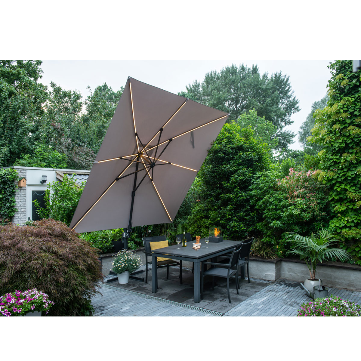 Garden Impressions Hawaii LED zand zweefparasol