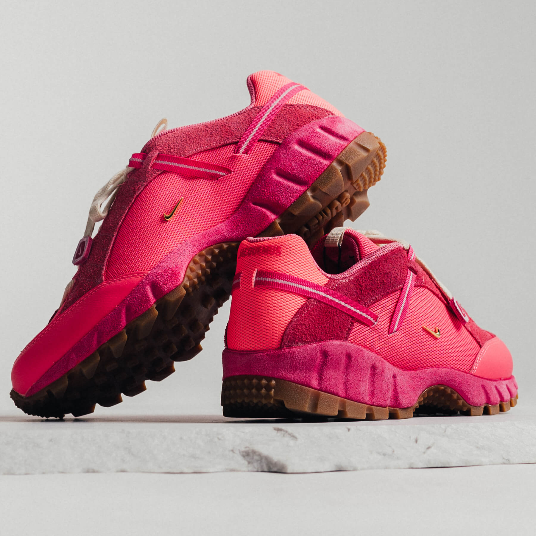 Nike Air Humara LX Jacquemus Pink - 48h Delivery
