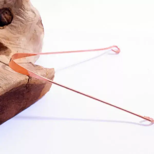 Raspador de língua de cobre ayurvédico da Cap Cosmetics
