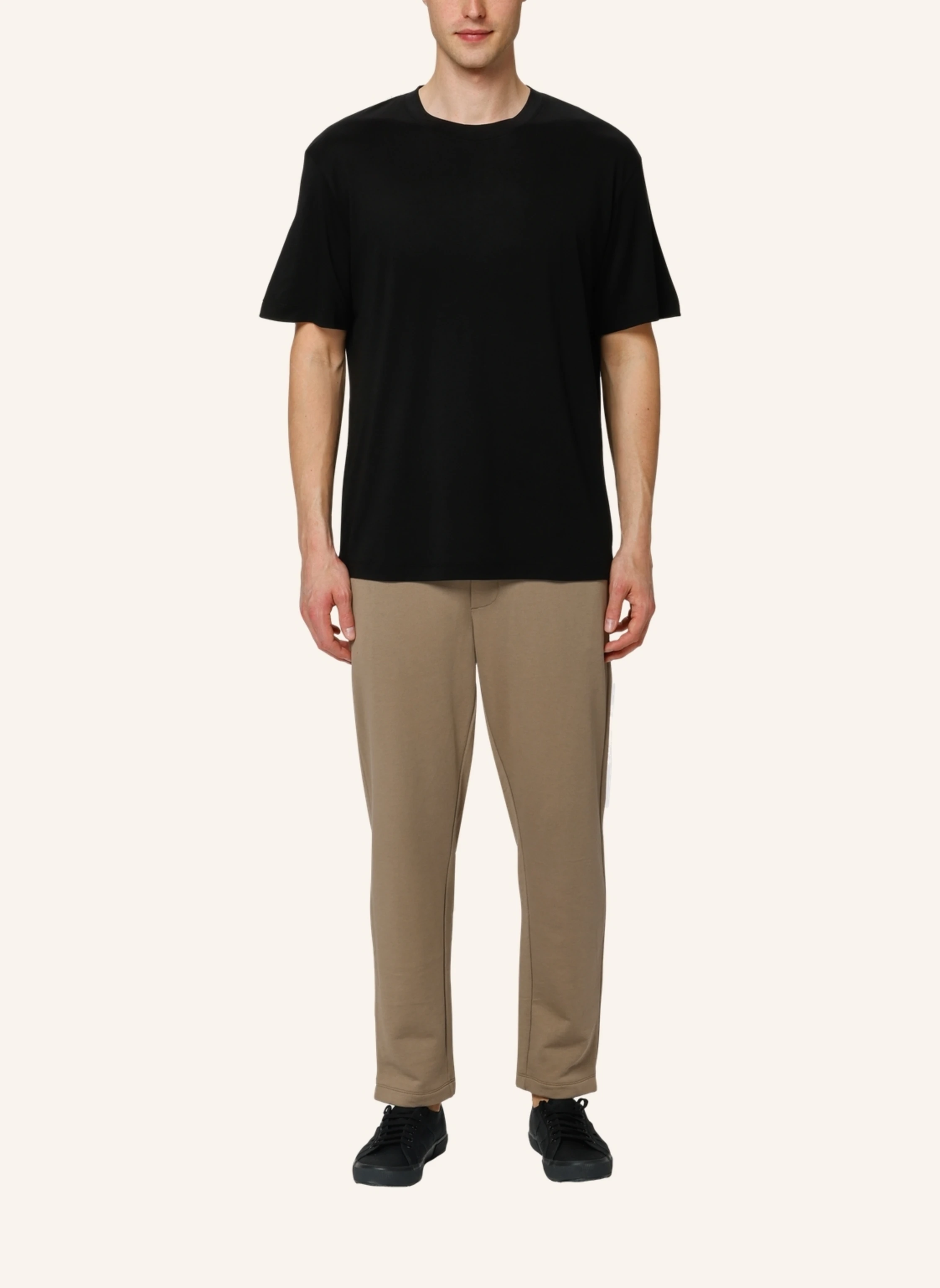 TRUSTED HANDWORK Oversized Round Neck 1/2-Sleeve T-Shirt