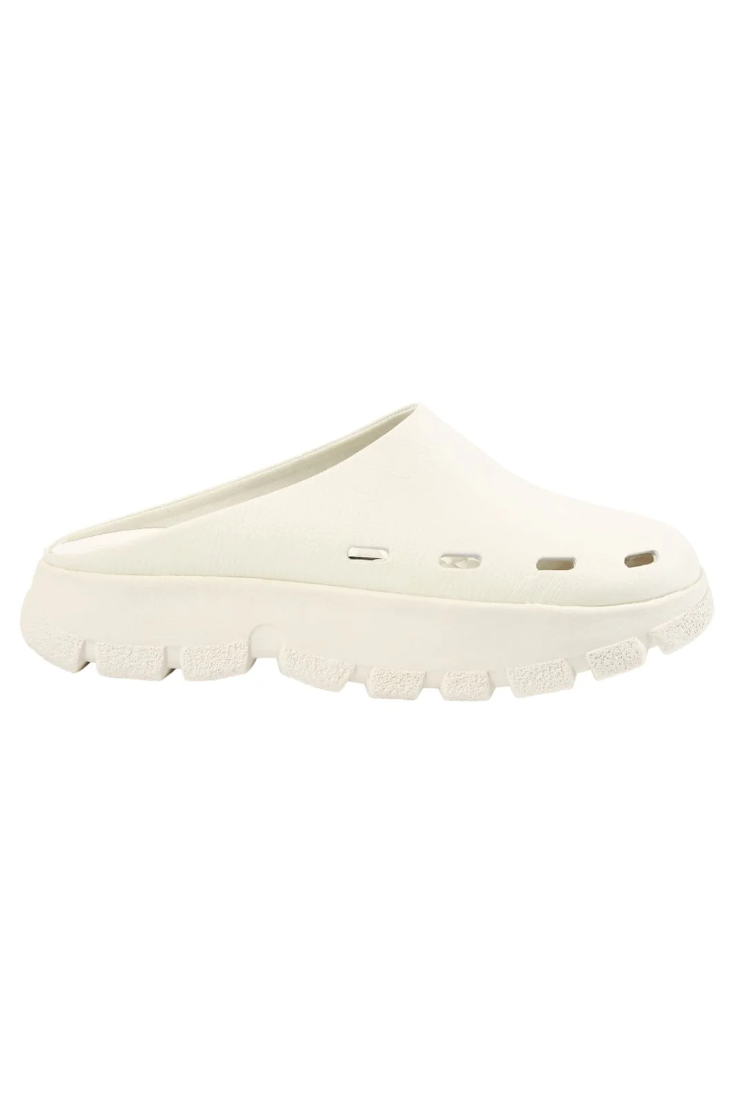 H2O Trek Closed Sandal 1008 cannoli cream