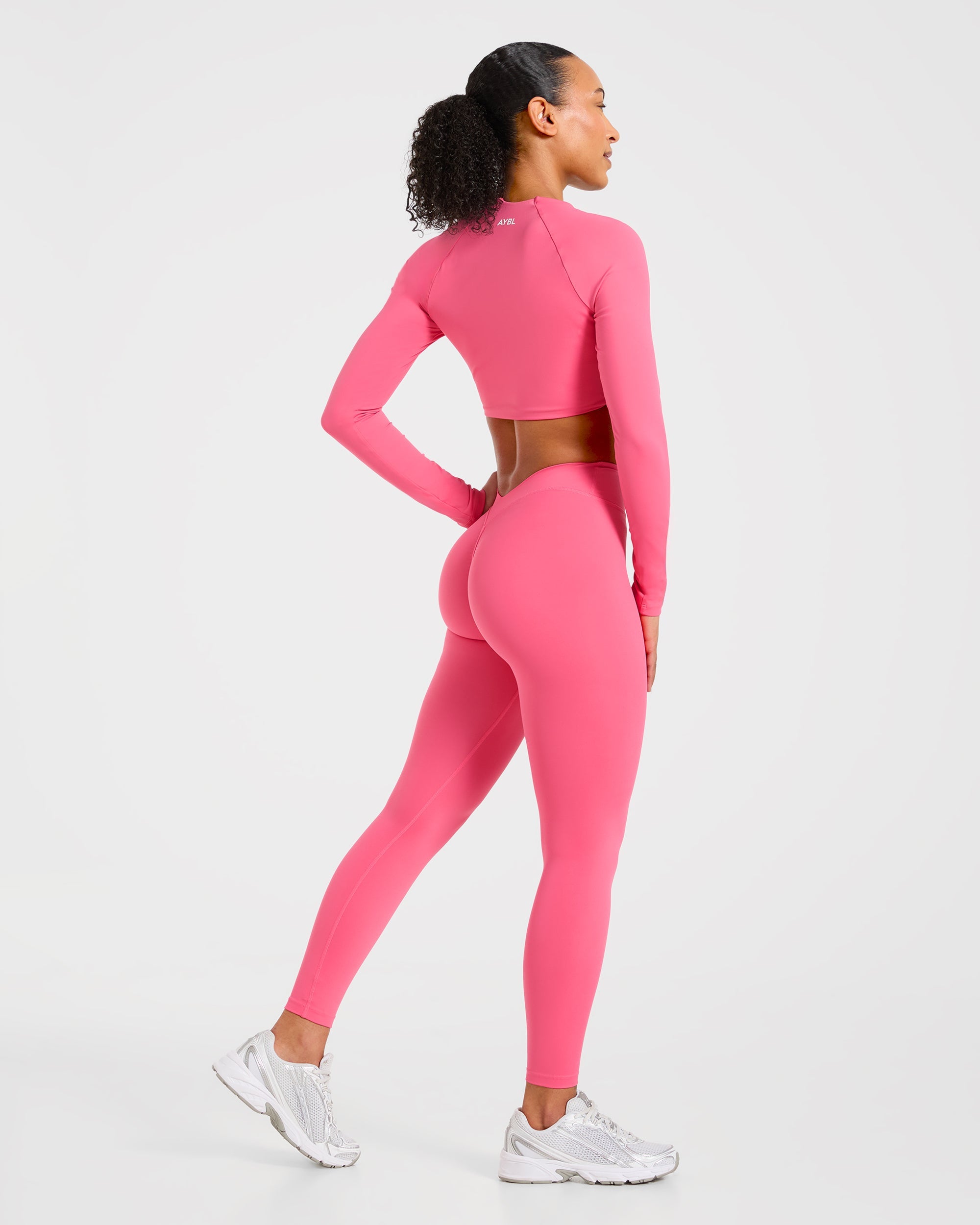 Physique Long Sleeve Crop Top