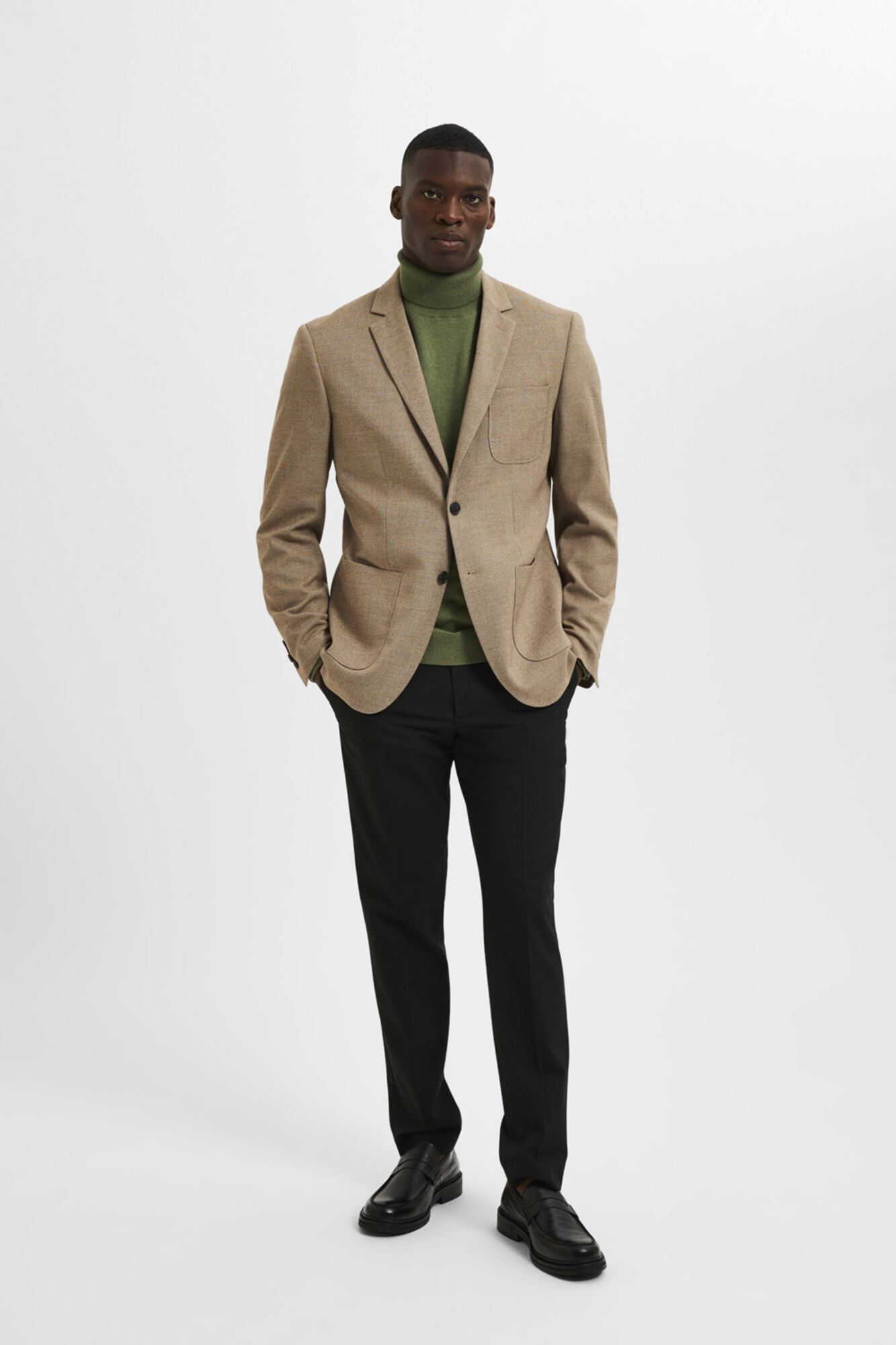 Blazer slim fit confeccionado com materiais reciclados - Marrom