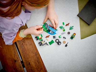 LEGO Terreinwagen en otterhabitat (60394)
