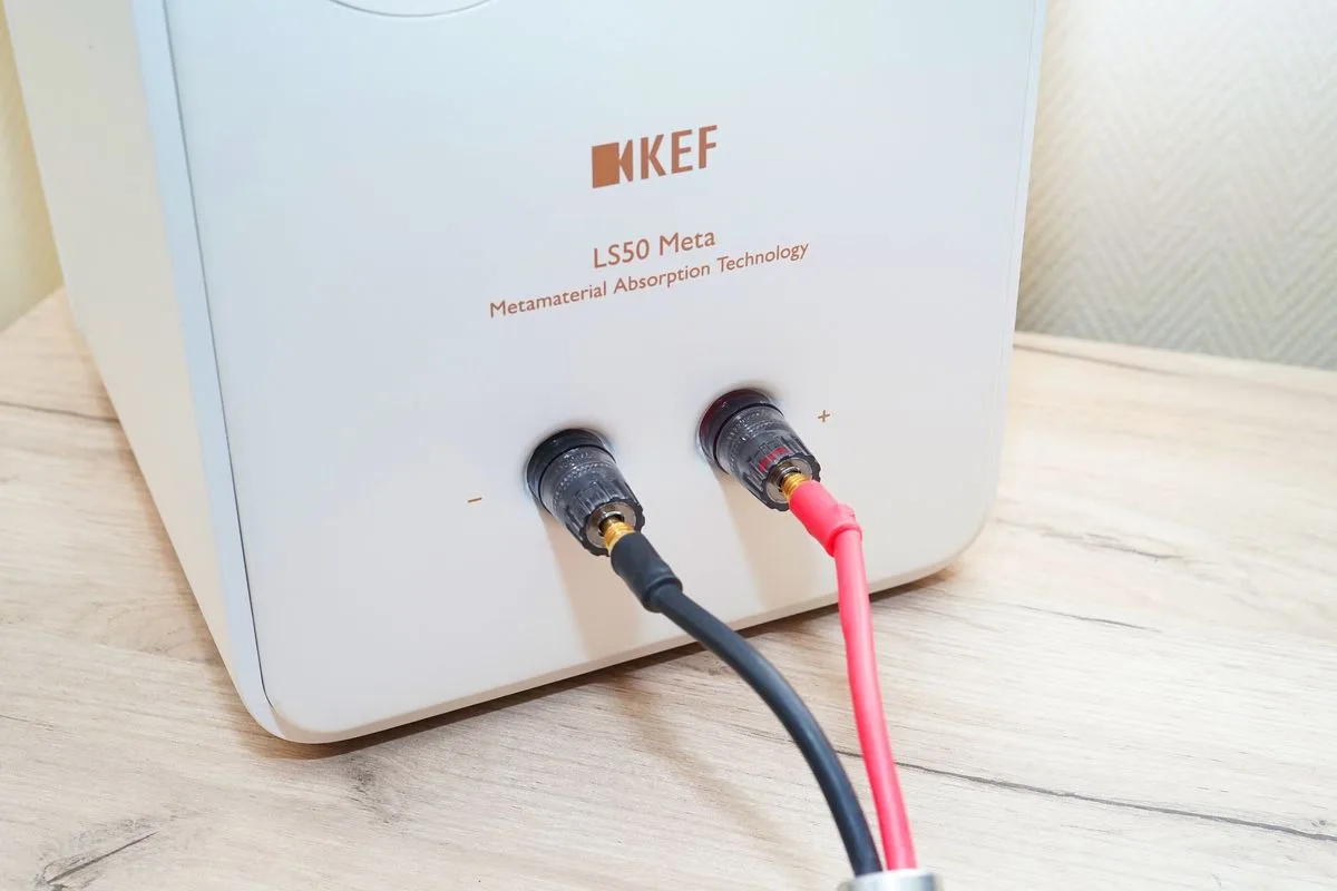 KEF LS50 Meta Blanc mat (la paire) Enceintes bibliothèque