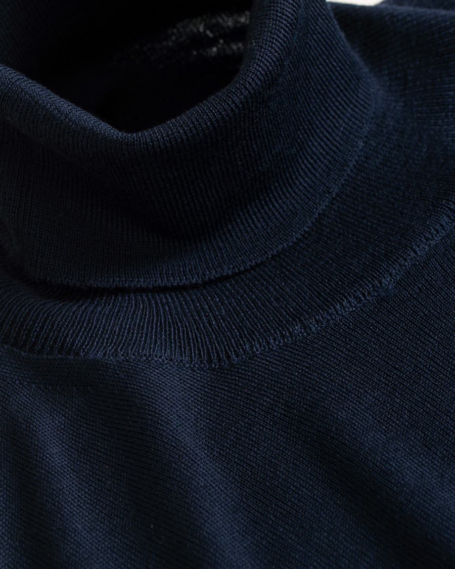 Oscar Jacobson Cole Extra Fine Merino Rollneck Navy