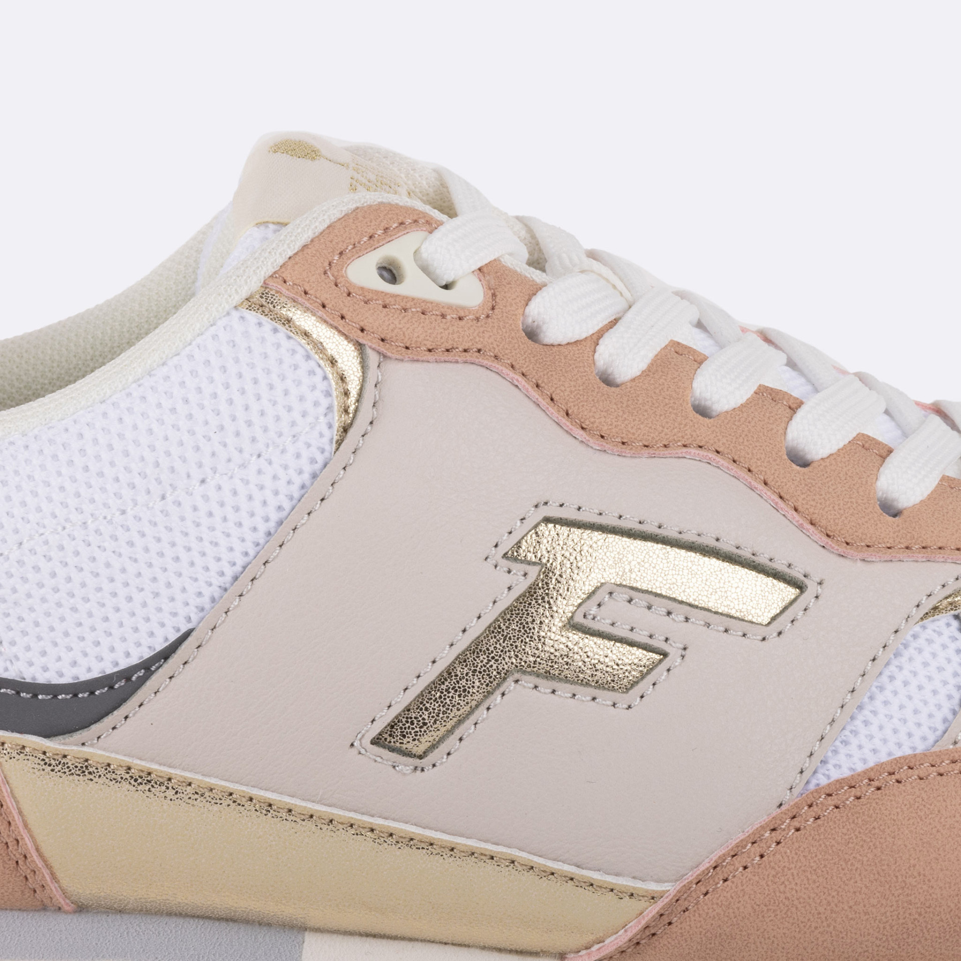 Runnings blanches & beige rosé vegan végan en polyester recyclé recyclé - modèle forest 1