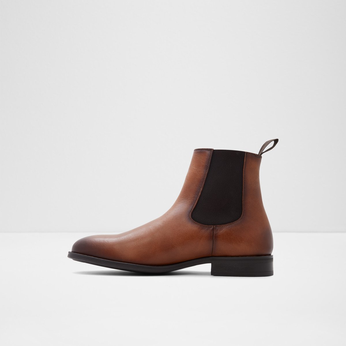 Shuman Cognac Men Chelsea boots