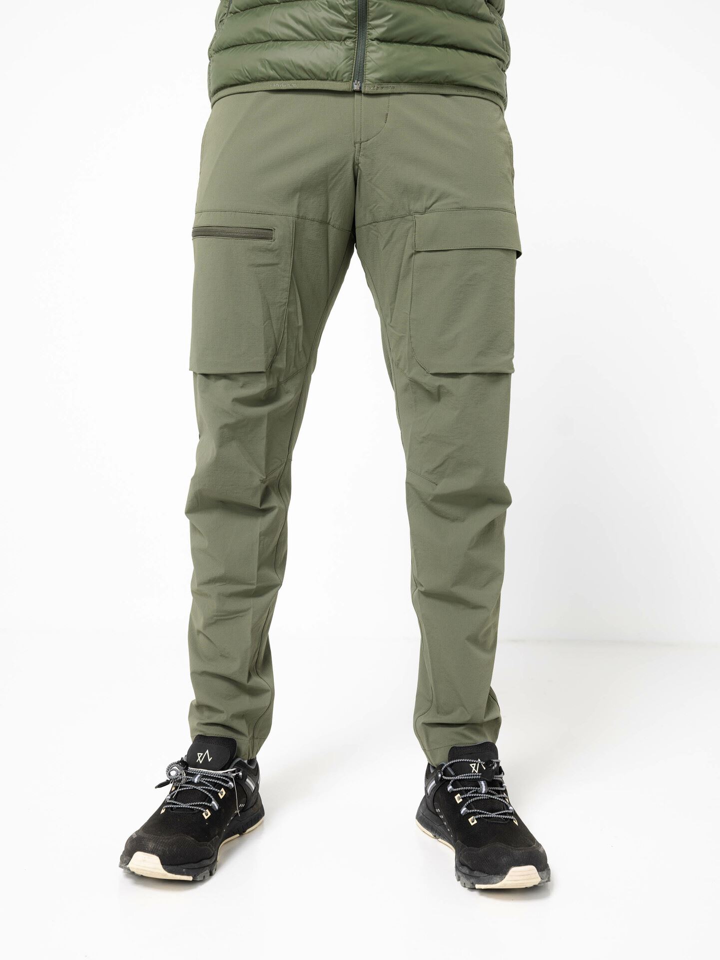 Light Cargo Pants