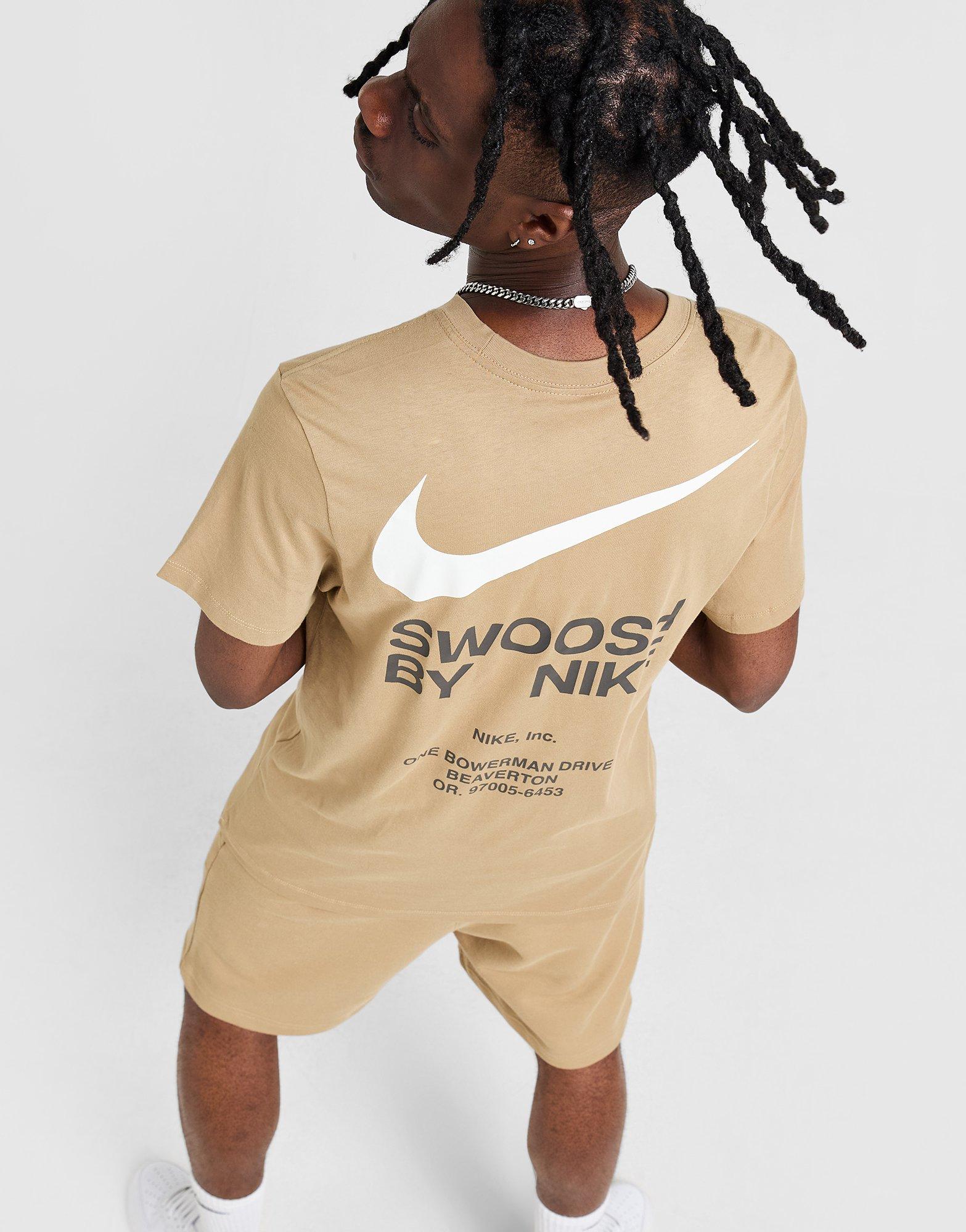 Nike T-Shirt Swoosh