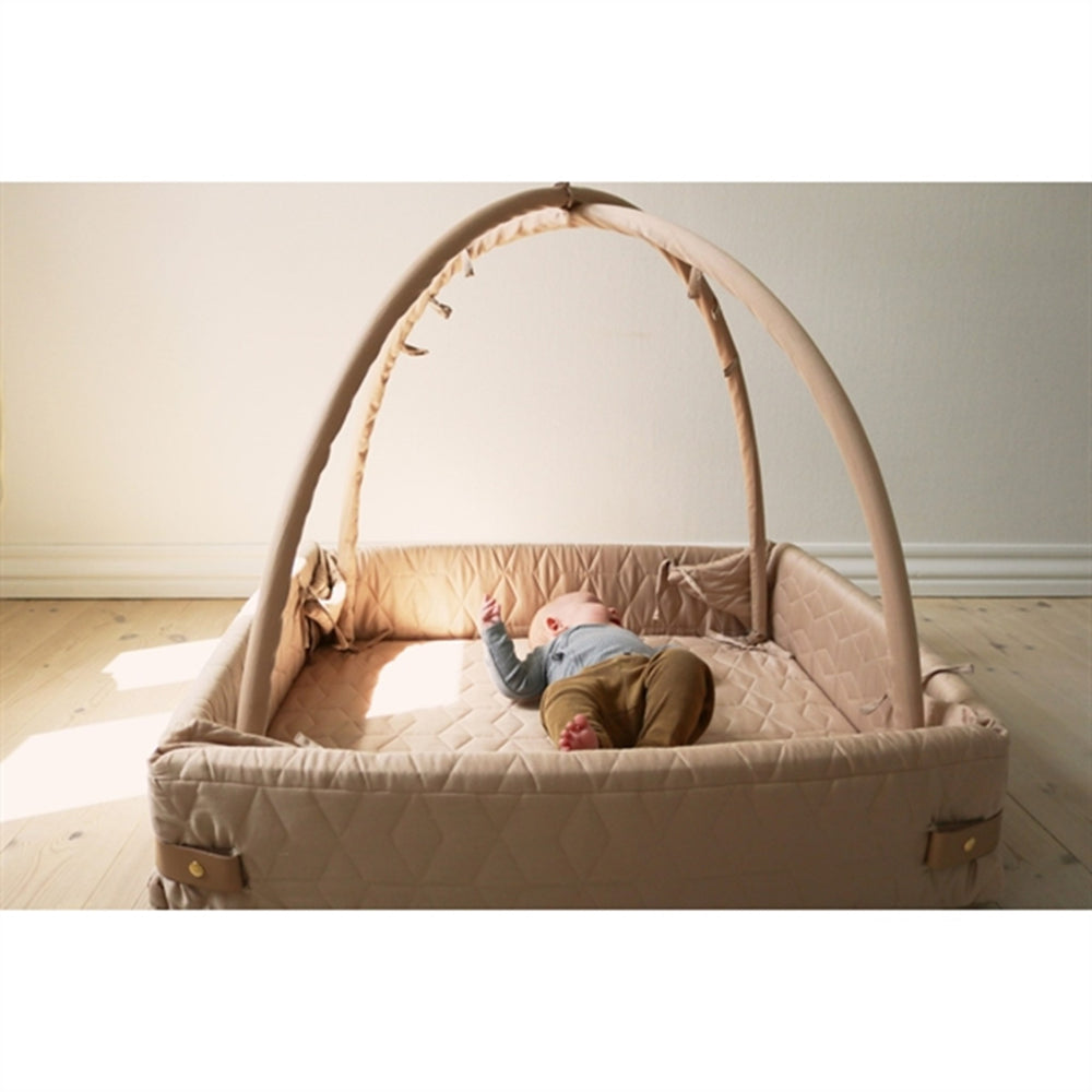 Aktivitetsnest Soft Quilt Doeskin