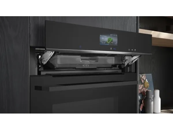 Siemens iQ700 Indbygningsovn med dampfunktion