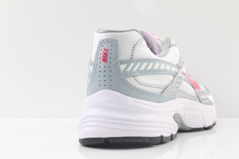Nike Schnürschuhe