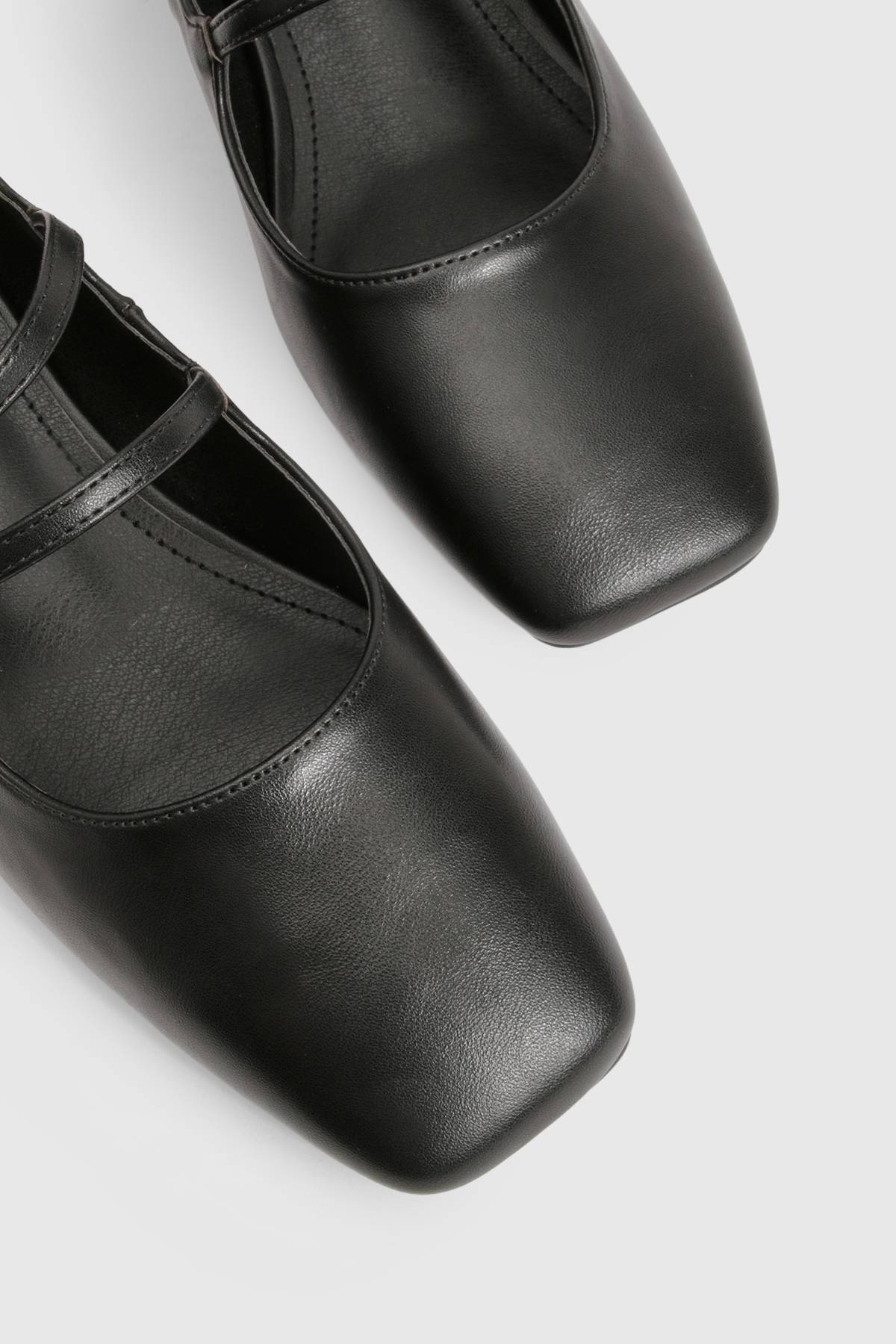 boohoo Chaussures Mary Jane à bout carré et triple bride