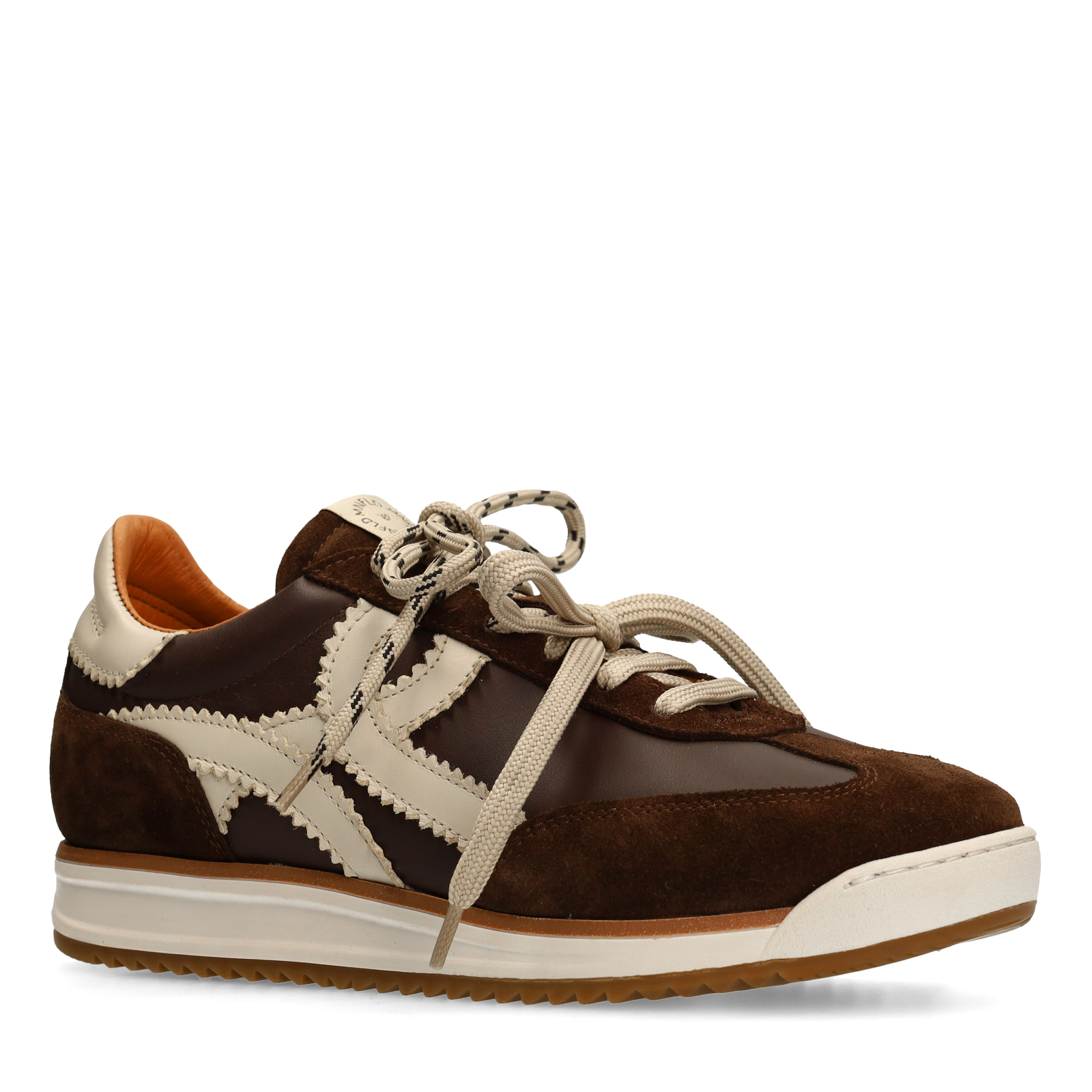 Bruine leren sneakers met suède details